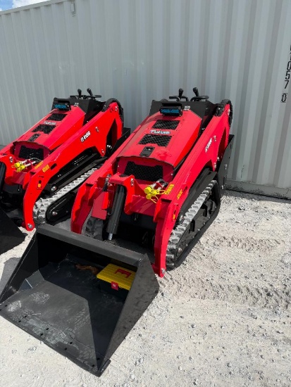 FUTURE FT-V1000 Skid Steer Loader - Kubota D1105-E4 Diesel Engine