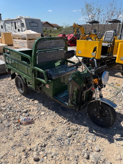 2026 IRET13 Electric Cargo Tricycle with 800W Motor Unused / Unassembled
