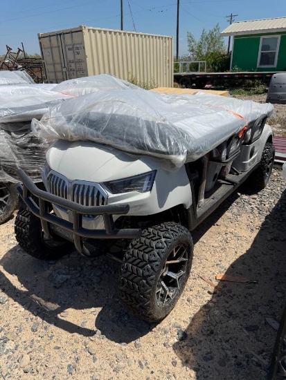 2026 SDLC100 6-Passenger Electric Golf Cart 5000W Unused / Unassembled