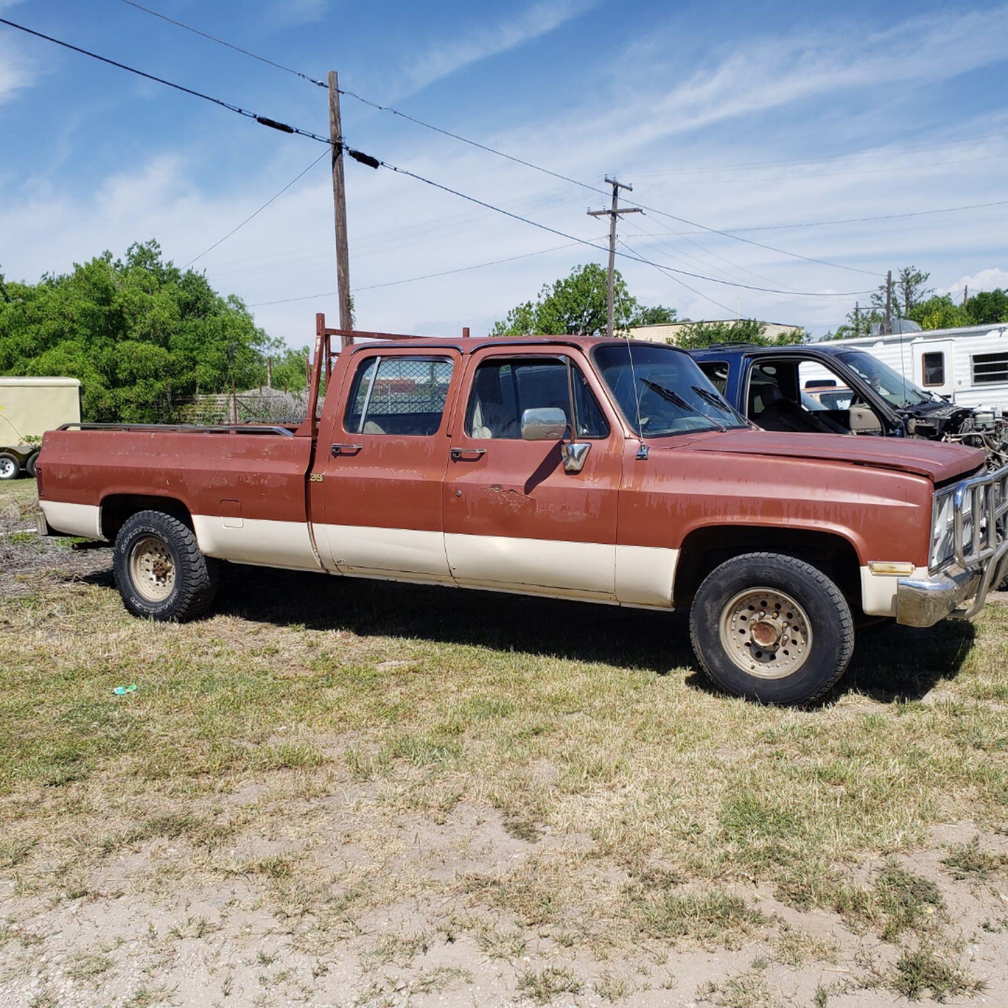 消費税無し 1982 Chevy 3+3 Crate 350 Granny 4sp, 3/4ton, 4 | Proxibid ペイント