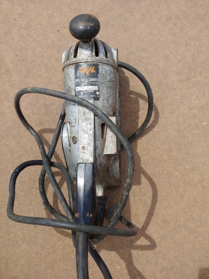Skil belt sander