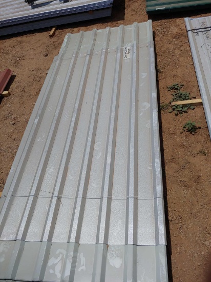 Sheet metal: approximately 60 sheets assorted lengths and colors