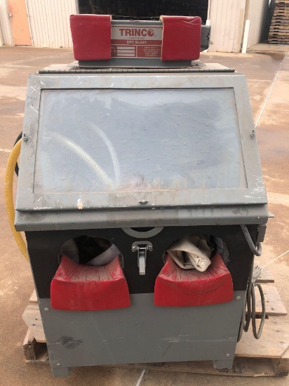 Blast cabinet