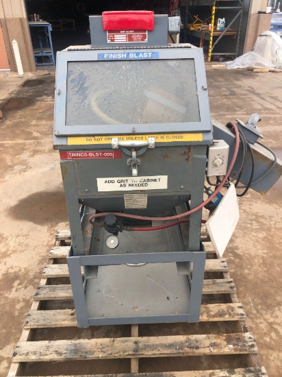 Blast cabinet
