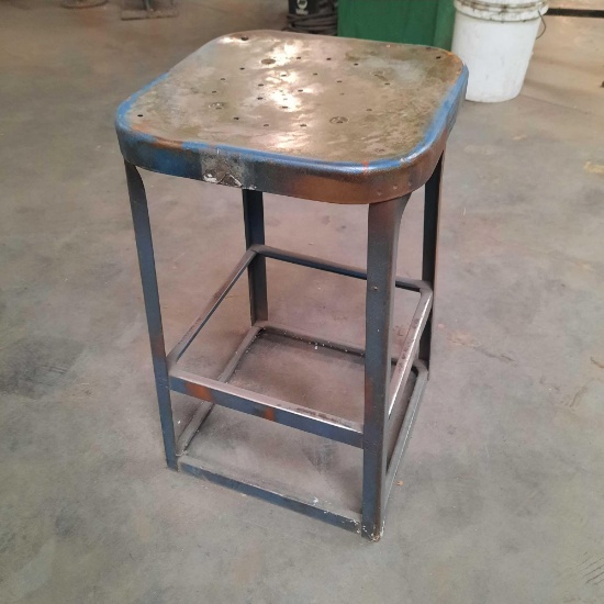 Shop stool