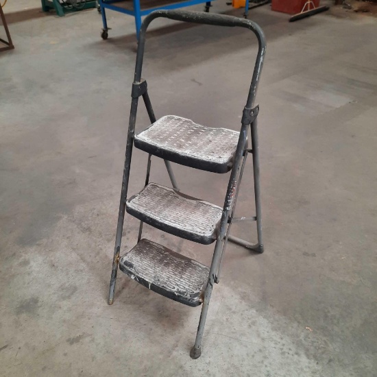 Step ladder