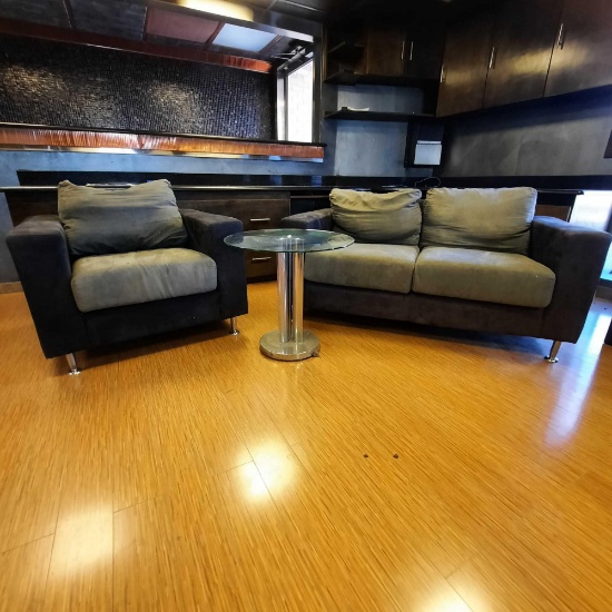 Couch set