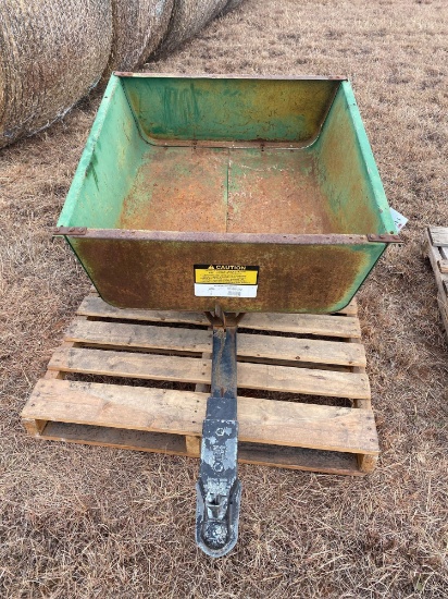 John Deere Lawn cart