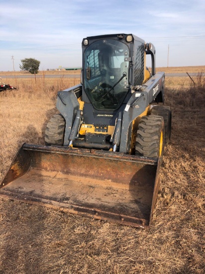 JOHN DEERE SKIDSTEER