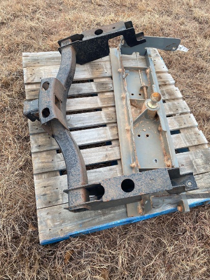 B&W HITCH AND RECEIVER...