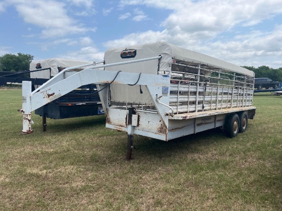 20X6ft Gooseneck brand stock trailer New rubber floor and new lights SELLS WITH A BILL OF SALE ONLY