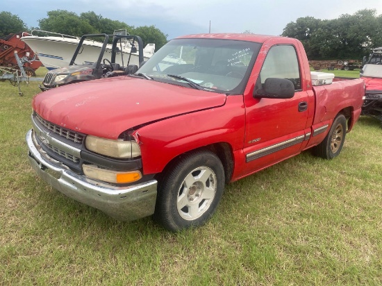 2000 Chevrolet Silverado Pickup Truck, VIN # 1GCEC14W1YZ174426