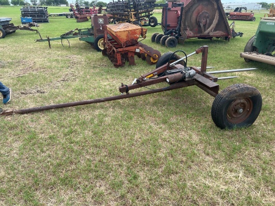 Hydraulic Bale Spear on trailer with pump...