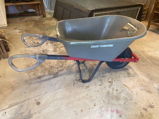 TRUE TEMPER WHEEL BARROW IN GOOD CONDITION