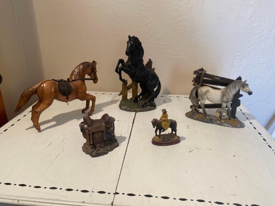 WESTERN HORSE DECORATIONS