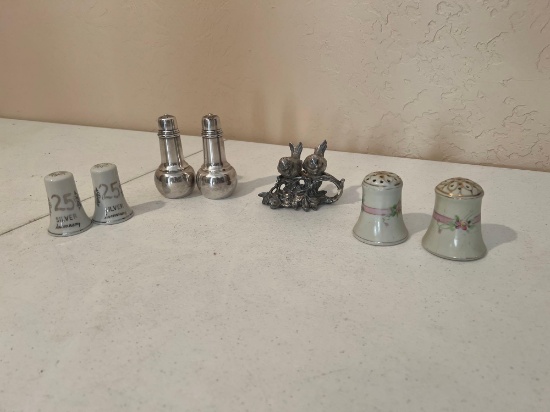 4 SALT AND PEPPER SHAKER SETS
