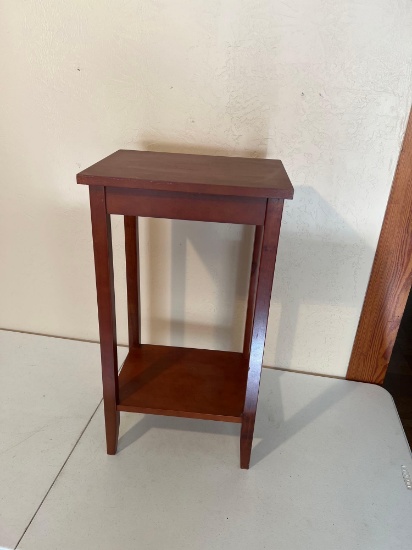 WOODEN END TABLE