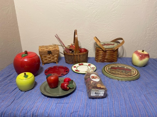 APPLE DECORATIONS