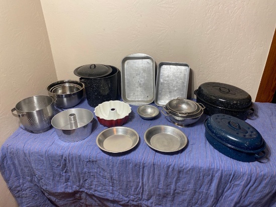 MIXING BOWLS STRAINERS AND BAKING PANS
