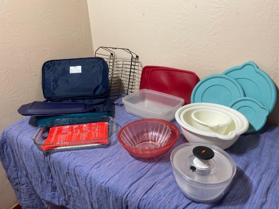 PYREX MICROWAVEABLE PAN AND CASE PLASTIC BOWLS AND MORE