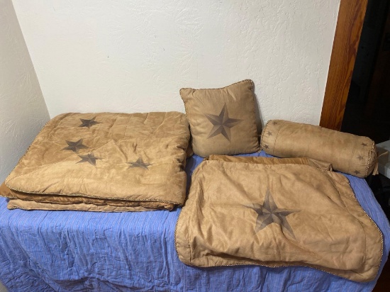TWIN BROWN WESTERN COMFORTER WITH BED SKIRT, PILLOW SHAM AND 2 THROW PILLOWS ??????? USED LIKE NEW