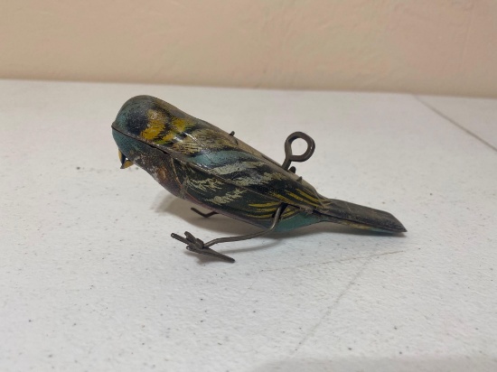 VINTAGE TIN LITHOGRAPH KEY WIND PECKING BIRD DATE DECEMBER 27, 1927
