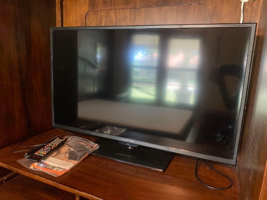 40 ? SCEPTRE FLAT SCREEN TV