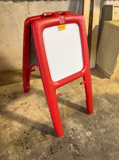 Kids dry erase board/chalk board....