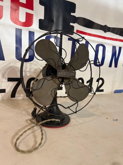 Vintage fan. Does work....