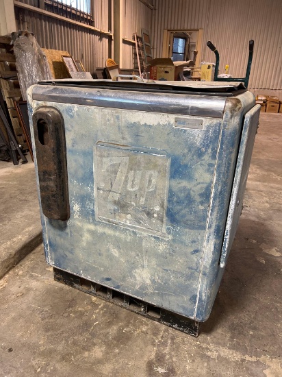 Vintage 7-up cooler....