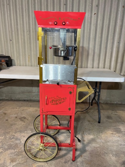 Popcorn machine.... In good and working condition!