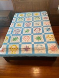 72 ? X 86 ? QUILT ???????USED LIKE NEW CONDITION