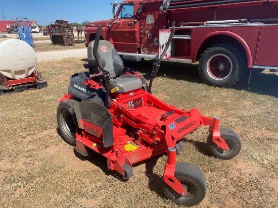 Gravely zero turn lawn mower 52? cut 282.2 hours mows and ready to go
