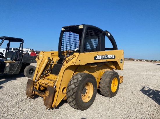 John Deere Skid Steer 270 runs and operates 4043 hours