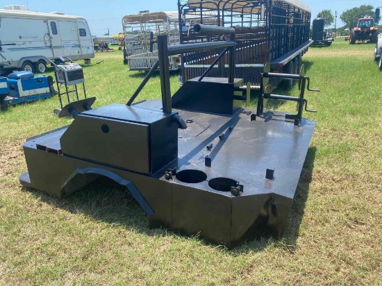 nice welding bed 8.5' x 8'... new paint fits long bed dually comes with new frame rails to be