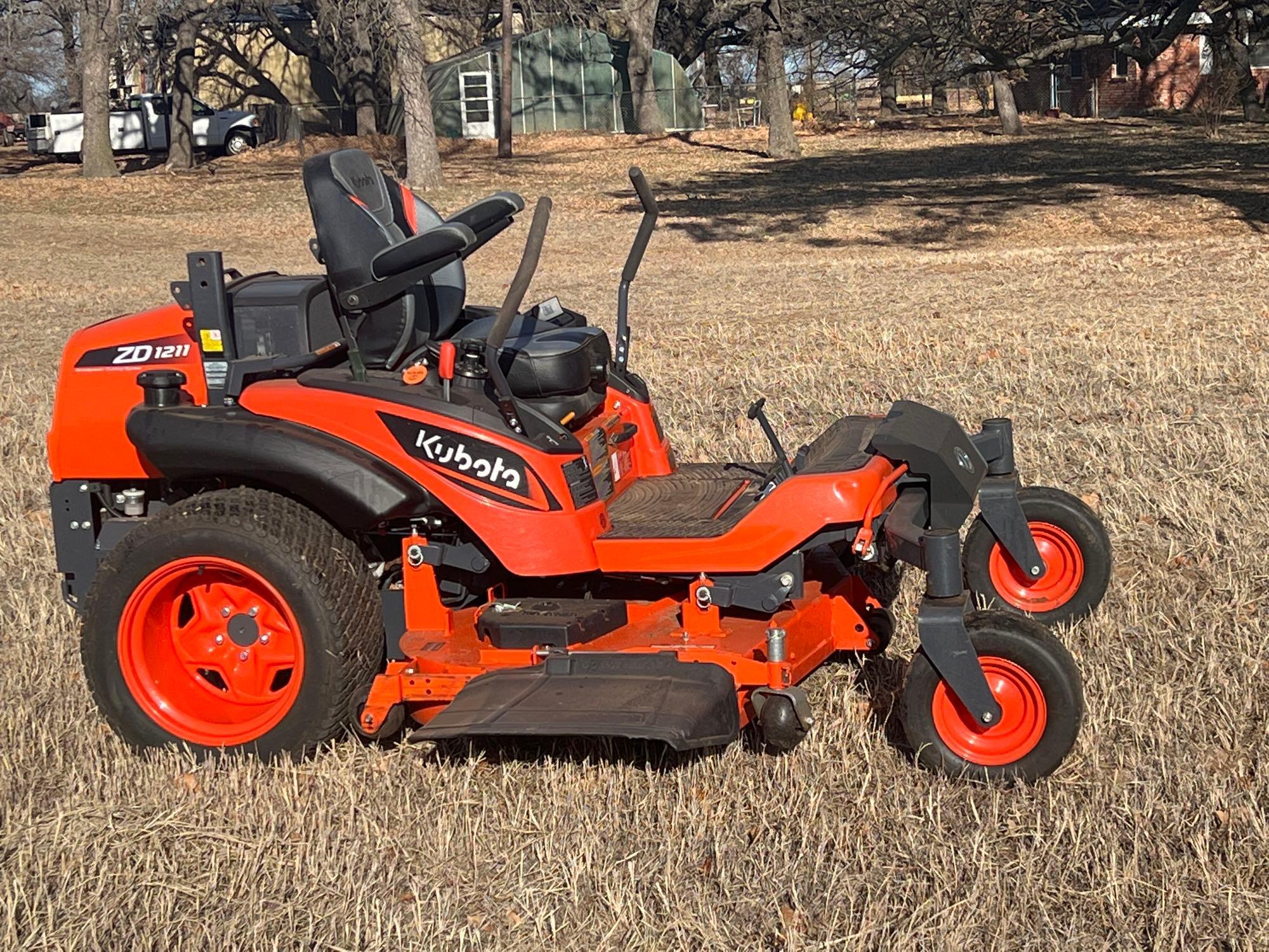 2021 Diesel Kubota ZD1211 Zero turn aerodynamic | Proxibid