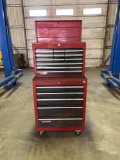 CRAFTSMAN ROLL AROUND TOOL BOX WITH BOTTOM AND TOP TOP HAS 12 DRAWERS BOTTOM HAS 5 DRAWERS