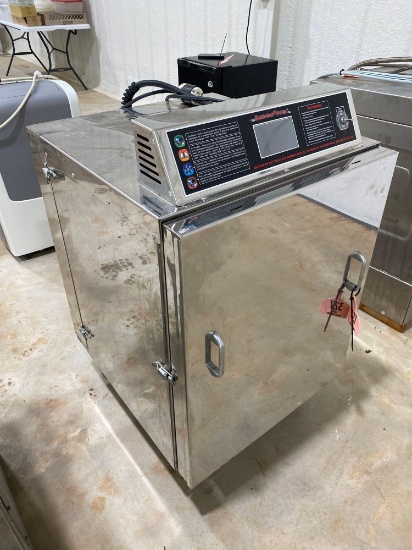 INDUSTRIAL STAINLESS STEEL DEHYDRATOR MADE BY THE SAUSAGE MAKER INC
