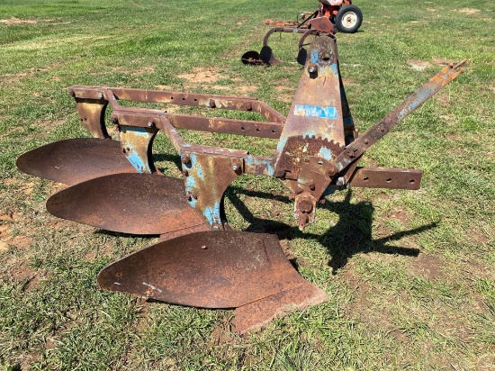 3 BOTTOM MOBOARD PLOW