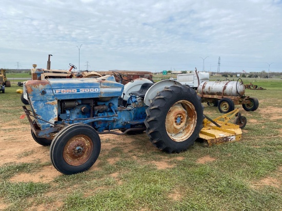 FORD 3000 TRACTOR... WITH BRUSH HOG 1180 HRS DIESEL