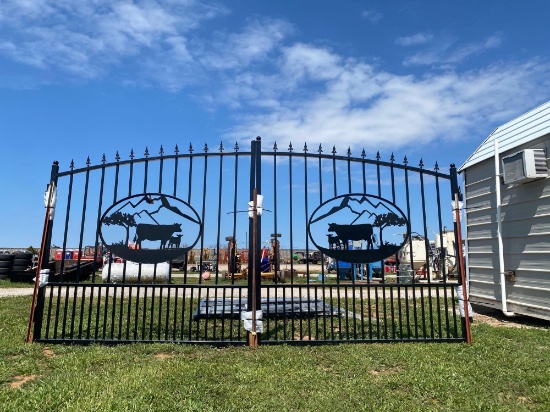 14' BI-PARTING GATES WITH COWS ON THEM