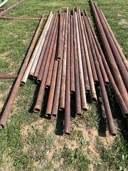 PIPE 23 PIECES SHORT 2-3/8 AVERAGE 10 FT LONG