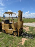 CAT T40 FORKLIFT PROPANE POWERED 5336 HOURS RUNS AND OPERATES ...