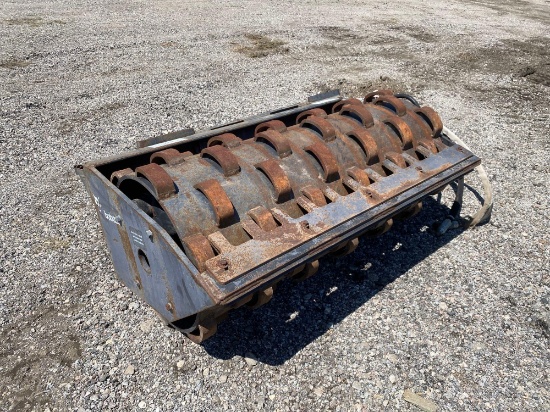 SKID STEER ROLLER PACKER