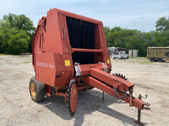 HESSTON...ROUNDER 5540 HAY BALER