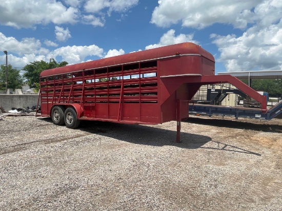 FELPS BRAND TRAILER 20'L X 6'W 1 CUT GATE ESCAPE GATE ON DRIVERS SIDE FU;; GATE-IN-GATE ON BACK 6