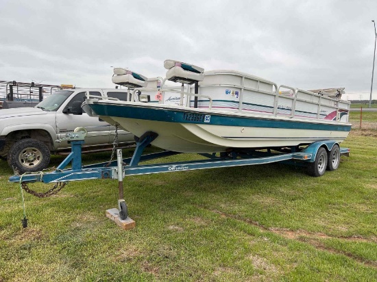 HURRICANE FUN DECK BOAT 200 VINDICATOR MOTOR MINKOTA TROLLING MOTOR HAS FISH FINDER LIFE JACKETS AND
