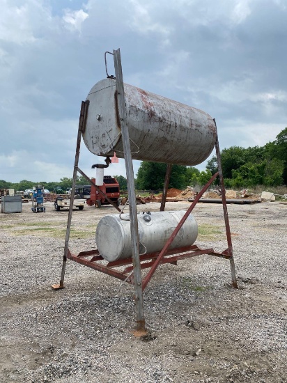 300 GALLON OVER HEAD FUEL TANK WITH 100 GALLON ALUMINUM FUEL TANK
