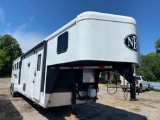 2015 BISON...LIVING QUARTERS HORSE TRAILER NICE 4-HORSE SLANT HAS A REAR TACK WITH A W10' SHORTWALL