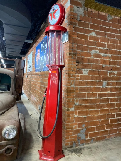 LIGHTED TEXACO PUMP